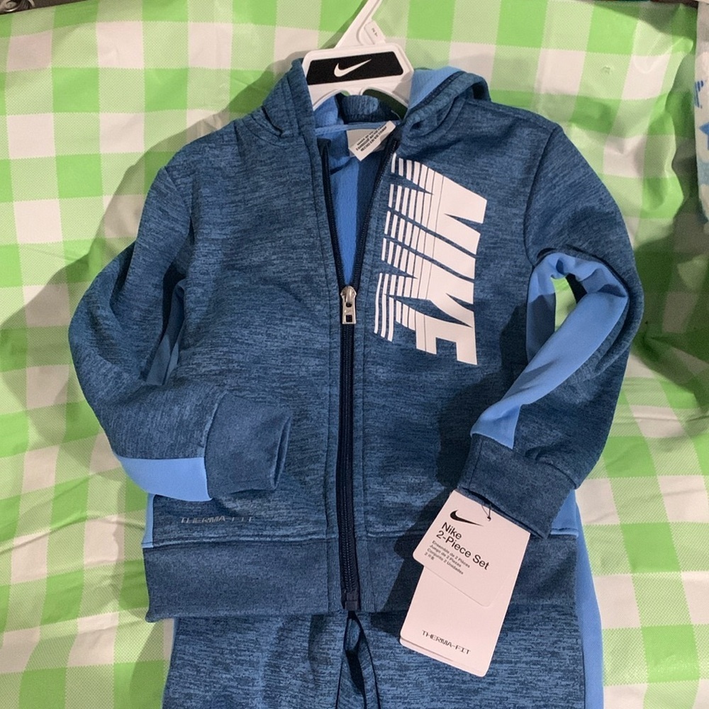 Nike 2 piece set